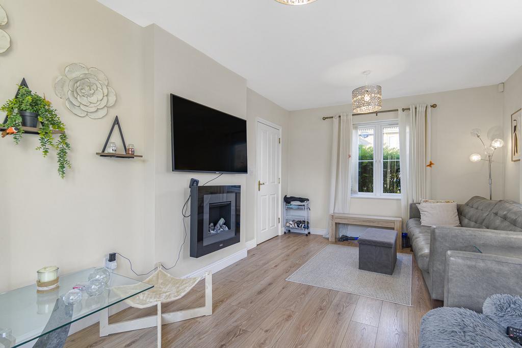 House in Bristol, Winterbourne - View 3