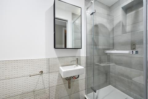 2 bedroom apartment for sale, Shepherds Bush Road, London