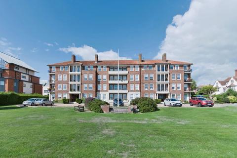 4 bedroom flat for sale, Staveley Road, Eastbourne, East Sussex, BN20