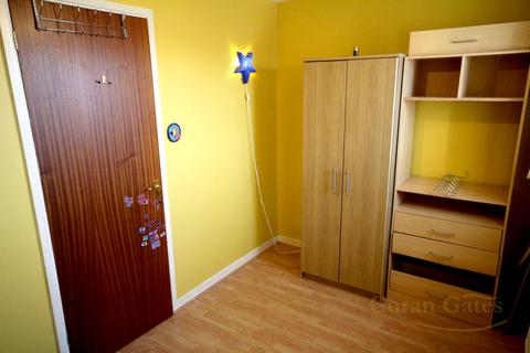 2 bedroom semi-detached house to rent, Columbus Gardens, Northwood HA6