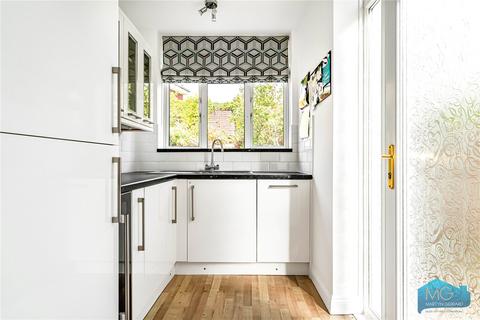 4 bedroom semi-detached house for sale, East Walk, East Barnet, Barnet, EN4