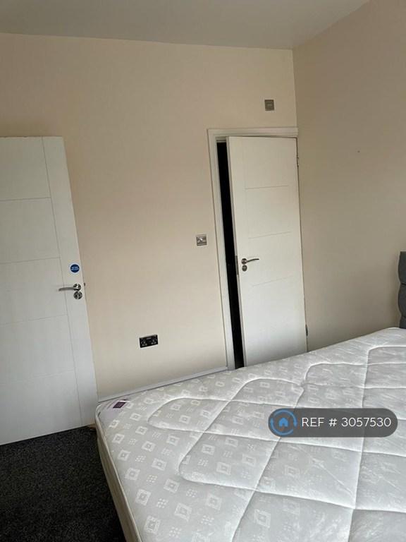 Apartment in Birmingham - More
