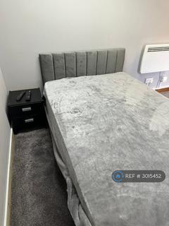 1 bedroom in a house share to rent, Aylands Road, Enfield, EN3