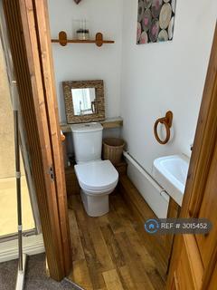 1 bedroom in a house share to rent, Aylands Road, Enfield, EN3