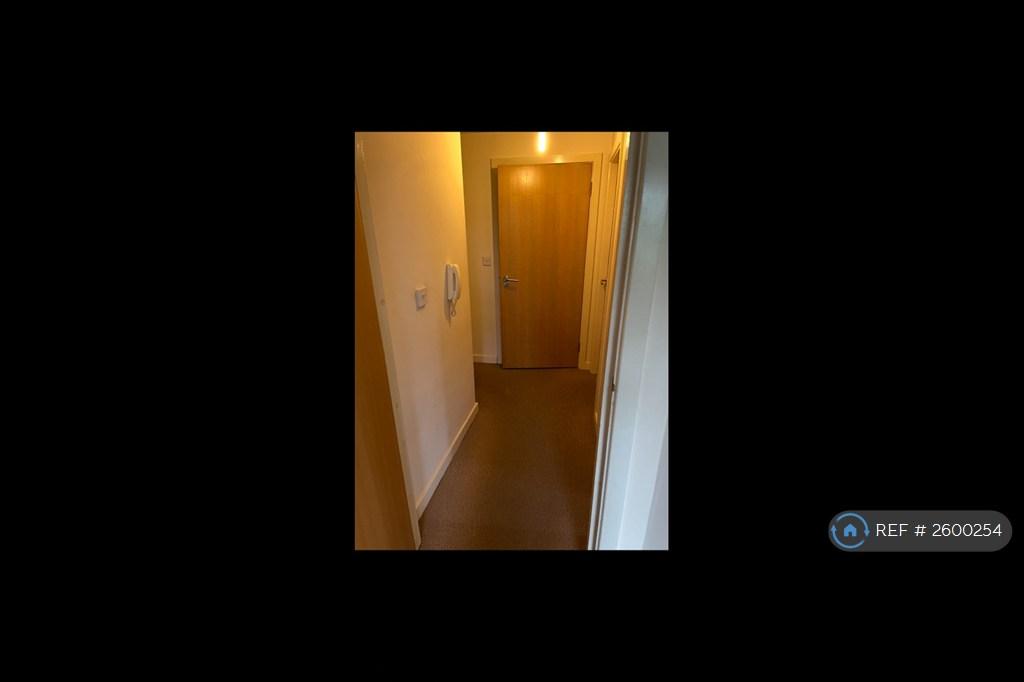 Apartment in Sheffield - View 4