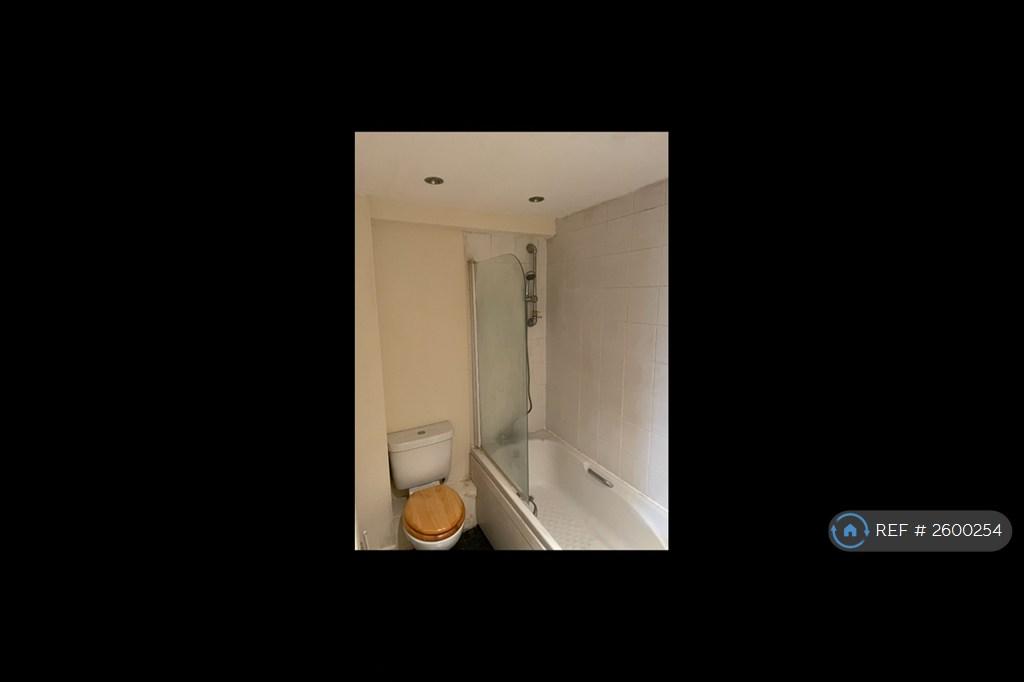 Apartment in Sheffield - View 5