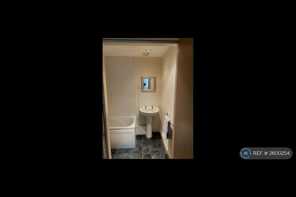 Apartment in Sheffield - More