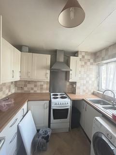 4 bedroom house to rent, Northdown Road, Hatfield AL10