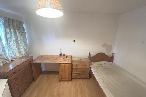 4 bedroom house to rent, Northdown Road, Hatfield AL10