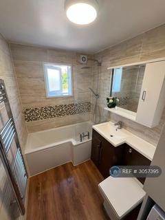 2 bedroom flat to rent, Brunel House, London, NW10