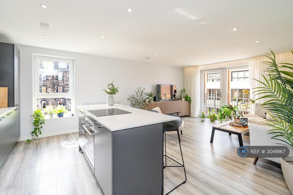 Apartment in Edinburgh - View 2