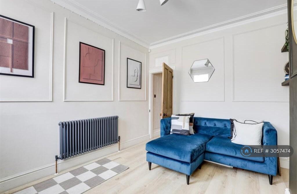 House in Nottingham - View 2