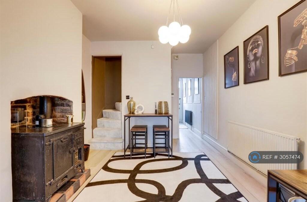 House in Nottingham - View 4