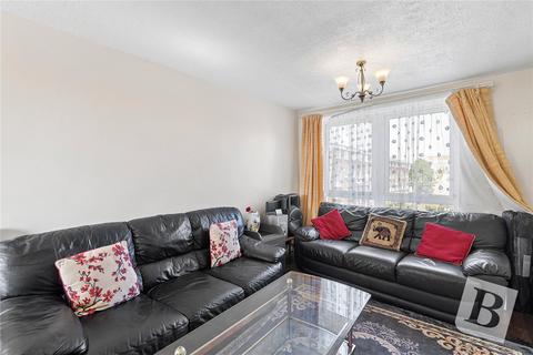 3 bedroom apartment for sale, Bradwell Avenue, Dagenham, RM10