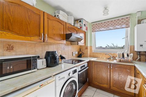 3 bedroom apartment for sale, Bradwell Avenue, Dagenham, RM10