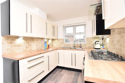 3 bedroom detached house for sale, Rembrandt Avenue, Tingley, Wakefield, West Yorkshire