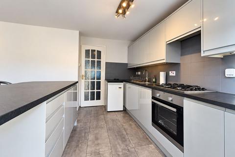 3 bedroom terraced house for sale, Bray Close, Wallsend, Tyne and Wear, NE28 9RJ