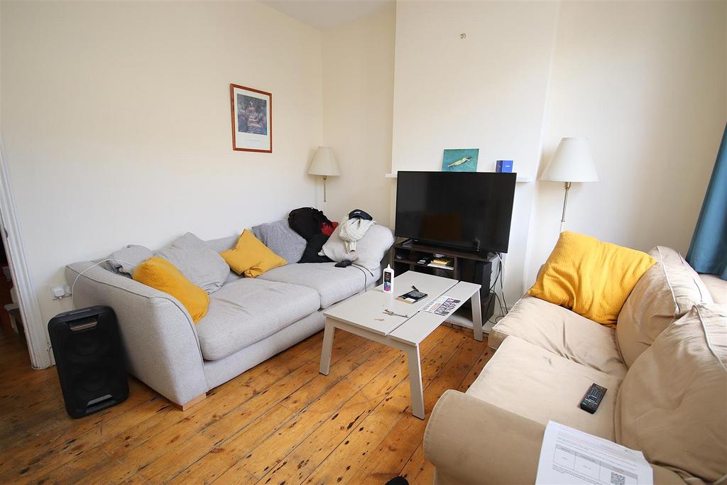 House in Cambridge - View 2