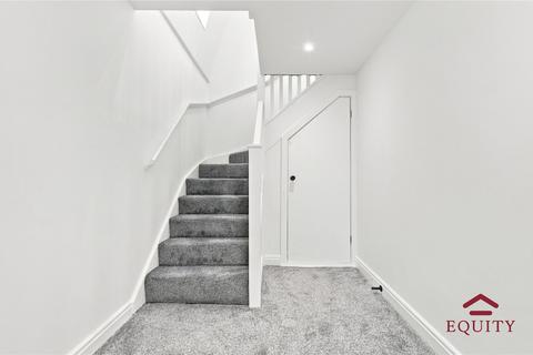 3 bedroom detached house for sale, Holmesdale, Waltham Cross, EN8