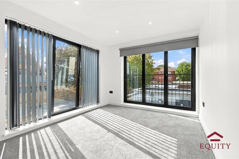 3 bedroom detached house for sale, Holmesdale, Waltham Cross, EN8