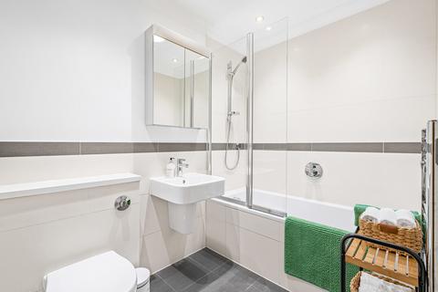 1 bedroom apartment for sale, Victoria Street, Englefield Green, Egham, Surrey, TW20