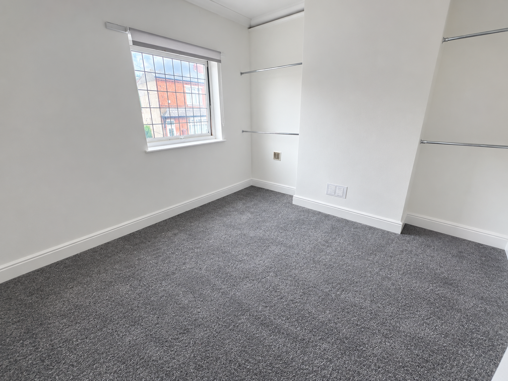 House in OLDBURY - More