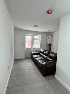 2 bedroom flat to rent, Western Road, Southall