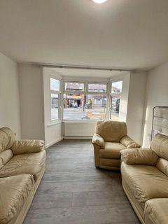 2 bedroom flat to rent, Western Road, Southall