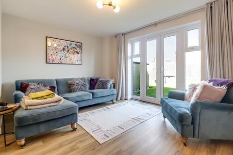 2 bedroom semi-detached house for sale, Blenheim Close, Southam, Warwickshire, CV47