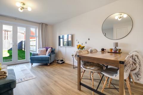 2 bedroom semi-detached house for sale, Blenheim Close, Southam, Warwickshire, CV47