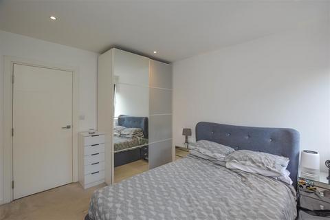 1 bedroom apartment for sale, Hubert Road, Brentwood
