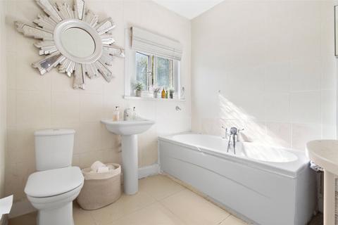 4 bedroom terraced house for sale, Clifton Road, London, N22