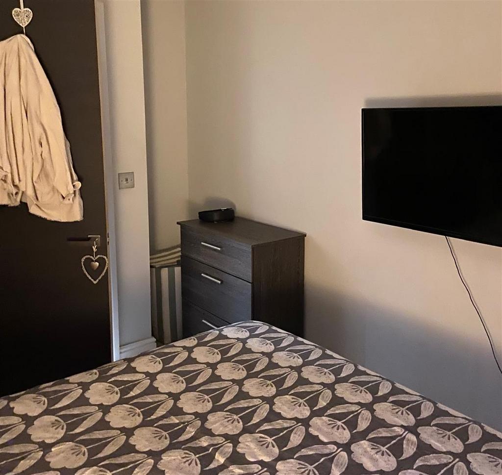 Apartment in Liverpool - View 4