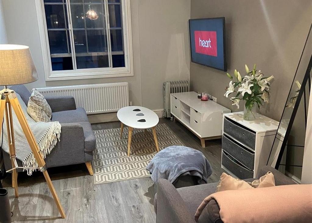 Apartment in Liverpool - More
