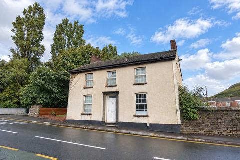 2 bedroom flat to rent, Commercial Road, Port Talbot, SA13