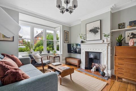 3 bedroom end of terrace house for sale, Pinner Road, Pinner