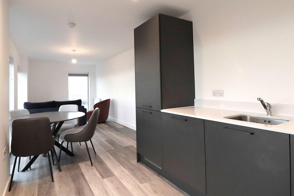 Apartment in Salford, Greater Manchester - View 2
