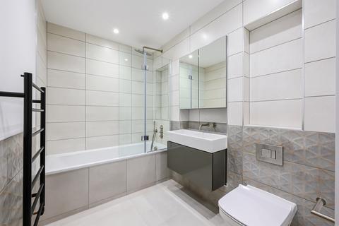 2 bedroom apartment for sale, Shepherds Bush Road, London