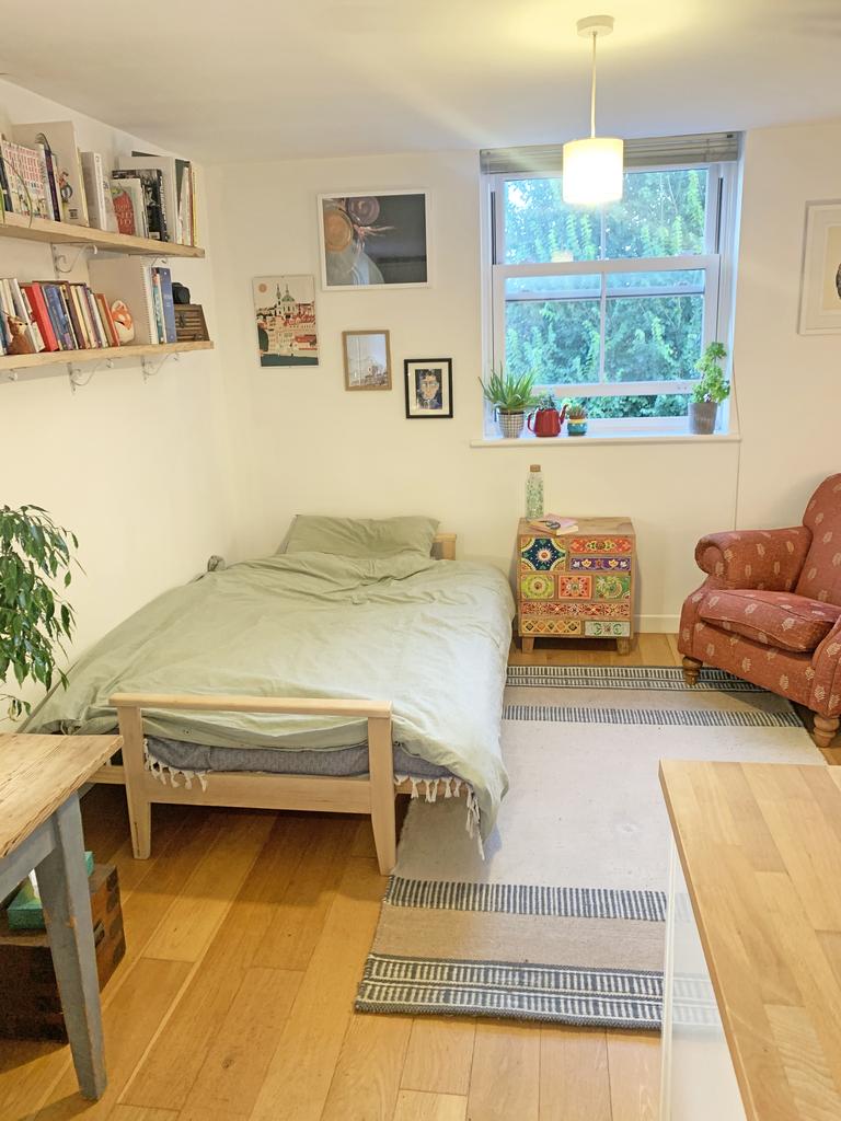 Apartment in Brighton - View 2
