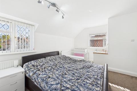 4 bedroom semi-detached house for sale, Desford Way, Ashford, Surrey, TW15