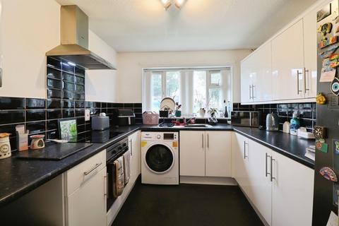 2 bedroom semi-detached bungalow for sale, Jasmine Drive, St. Mellons, Cardiff
