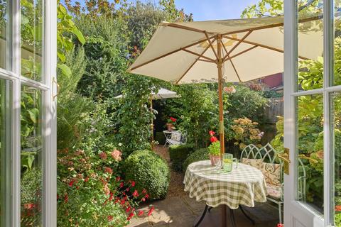 3 bedroom terraced house for sale, Edithna Street, London, SW9