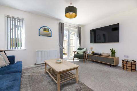 3 bedroom terraced house for sale, Sandstone Crescent, Thornliebank