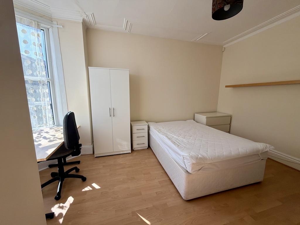 House in Sheffield - View 5