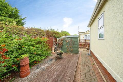 2 bedroom park home for sale, Weston Avenue, Leighton Buzzard