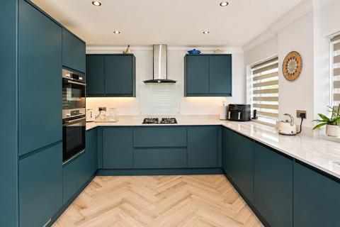 2 bedroom detached bungalow for sale, Julian Road, Southampton