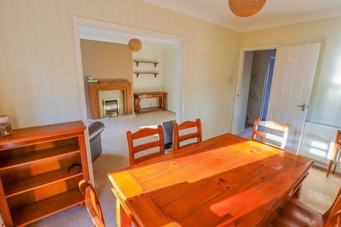 3 bedroom semi-detached house for sale, 11 Wolfe Close, Cowbridge, Vale of Glamorgan, CF71 7AZ