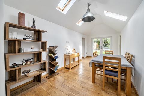 2 bedroom bungalow for sale, Oxstalls Drive, Gloucester GL2