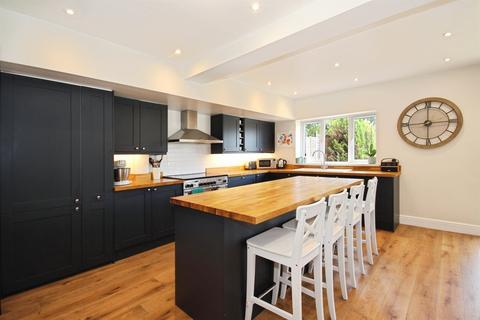 4 bedroom semi-detached house for sale, Wathen Road, Leamington Spa