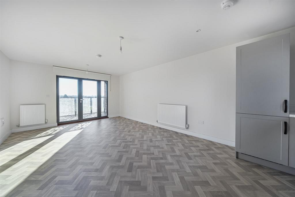 Apartment in Cambridge - View 2